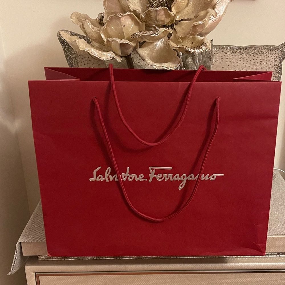 Salvador Ferragamo shopping bag